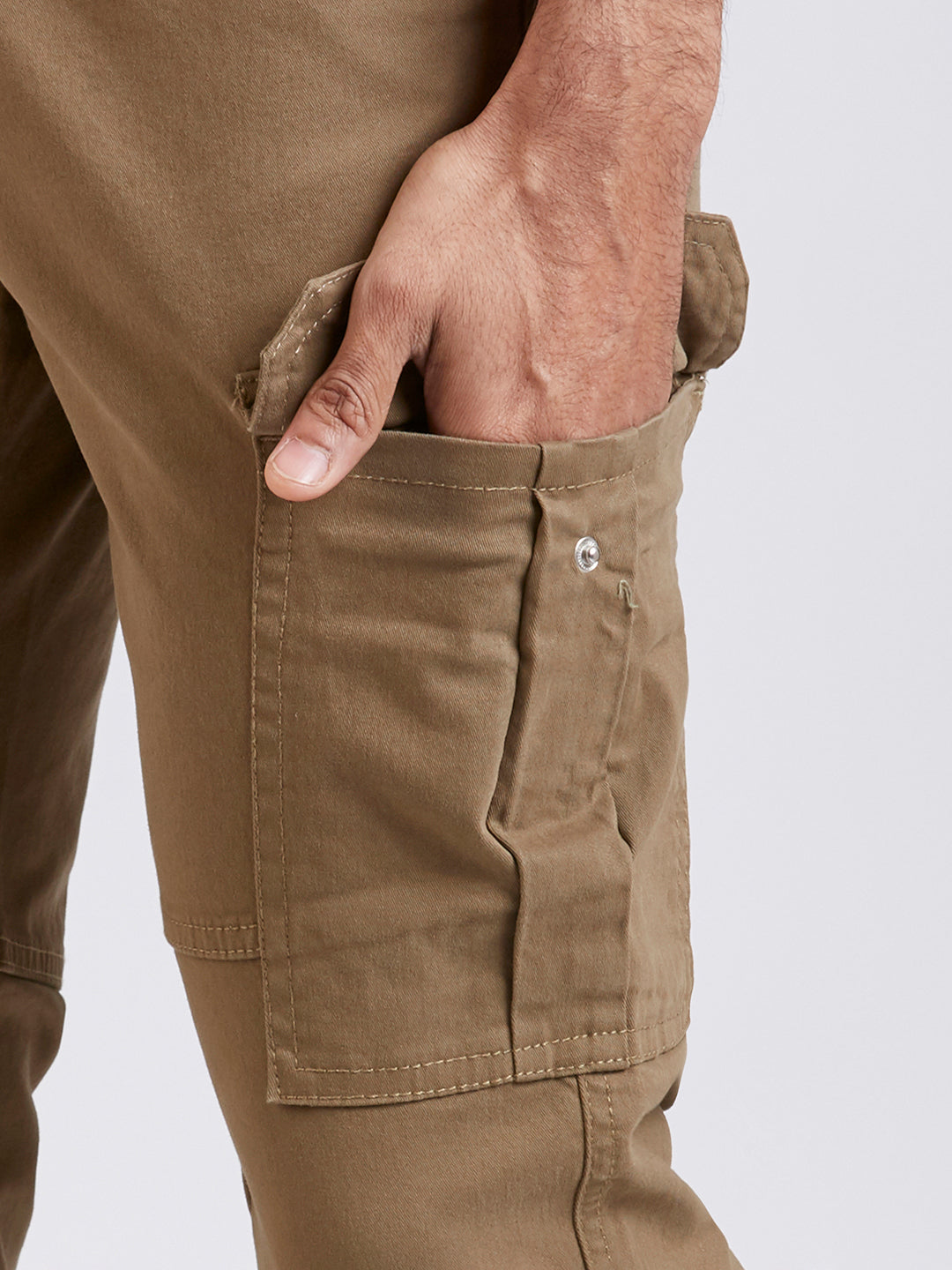 Essentials Cargo Pants - Brown