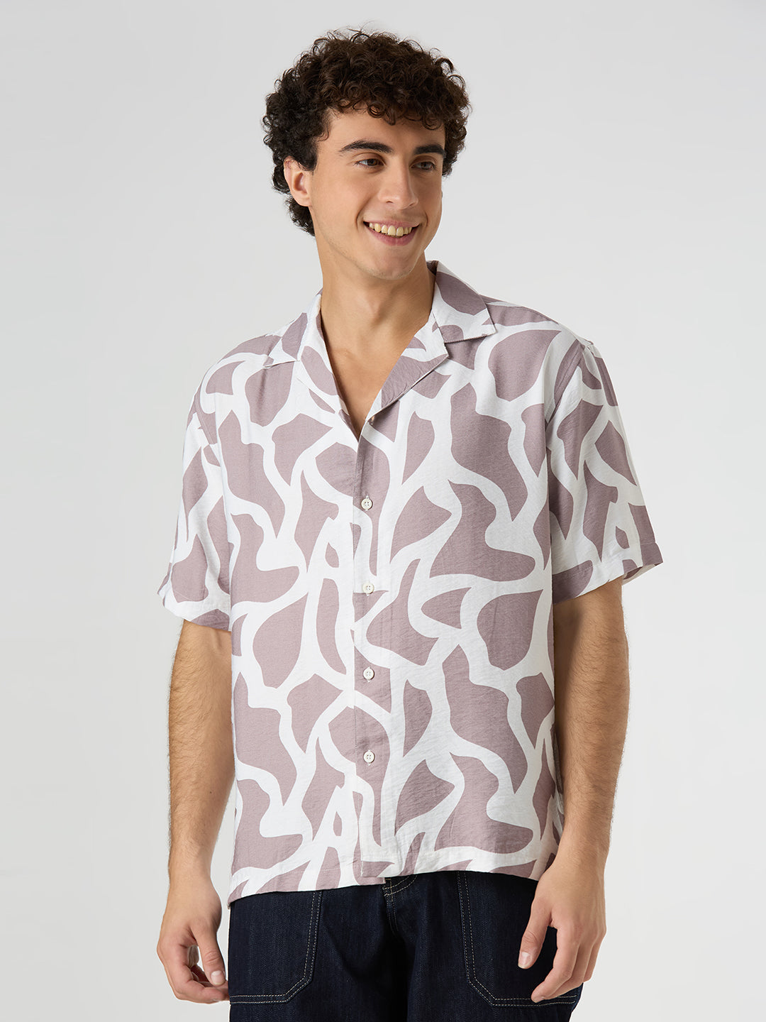 Pebble Half-Sleeves Printed Cuban Collar Shirt - Mauve