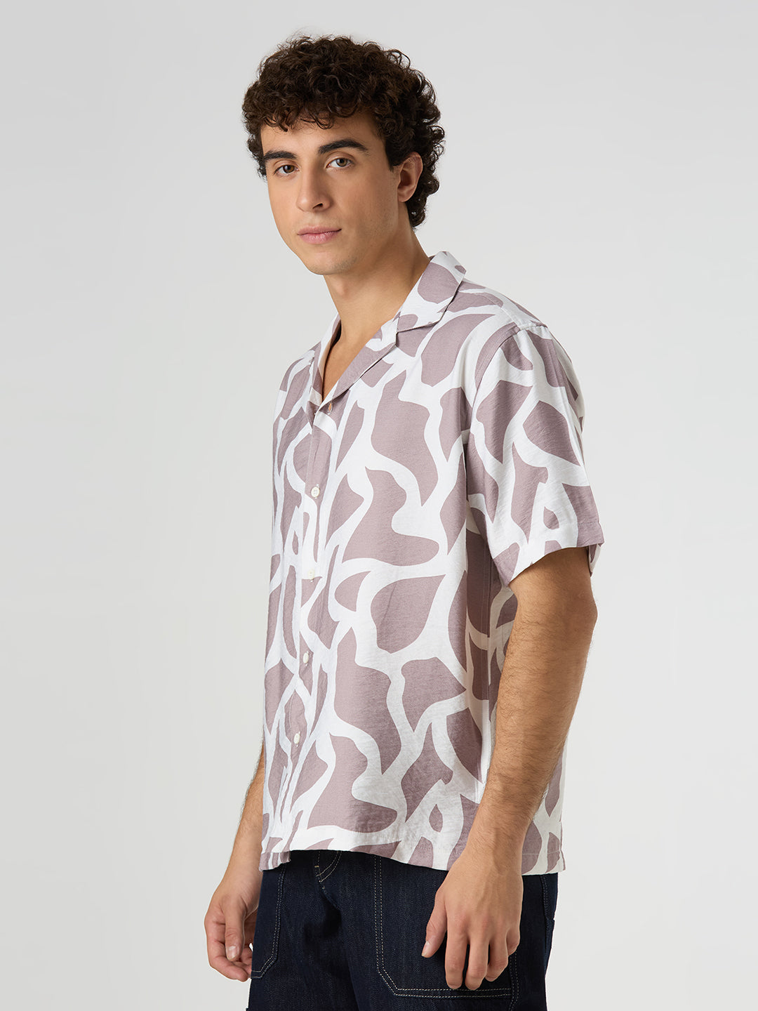 Pebble Half-Sleeves Printed Cuban Collar Shirt - Mauve