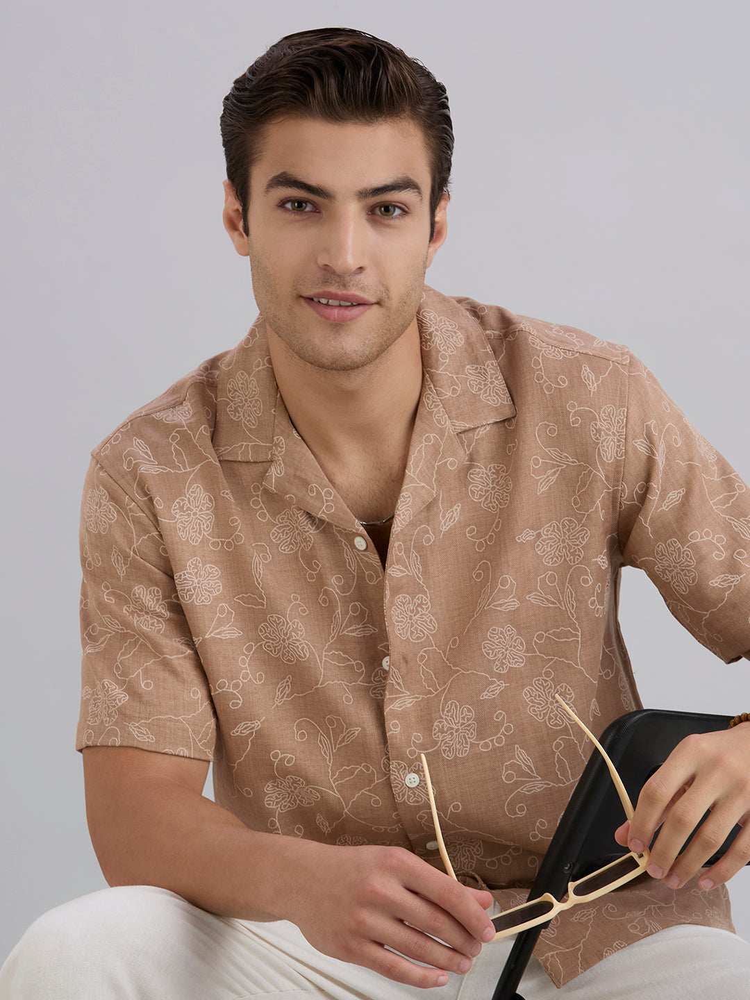 Aura Half-Sleeves Printed Cuban Collar Shirt - Brown