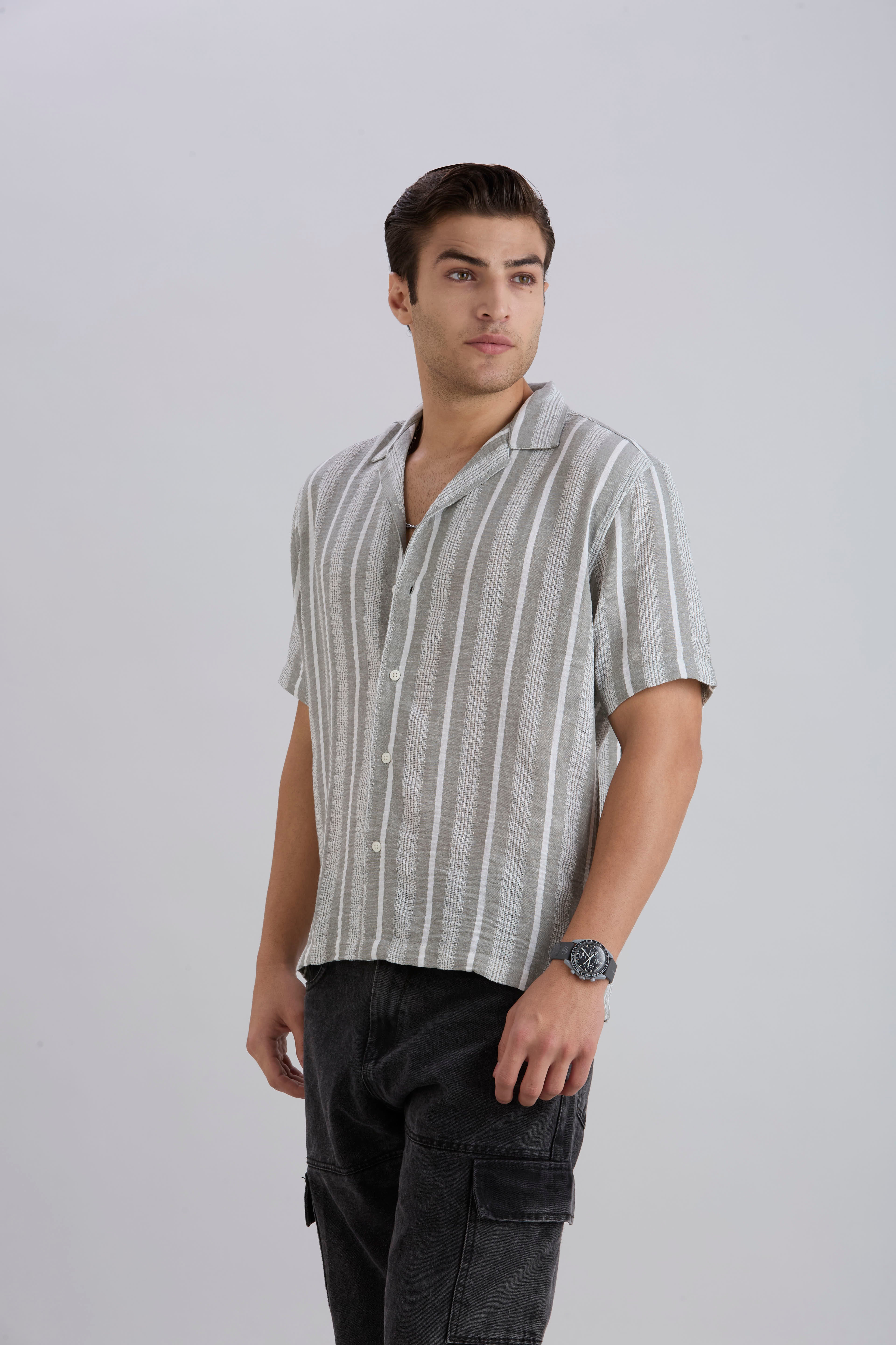Span Half-Sleeves Striped Cuban Collar Shirt - Grey