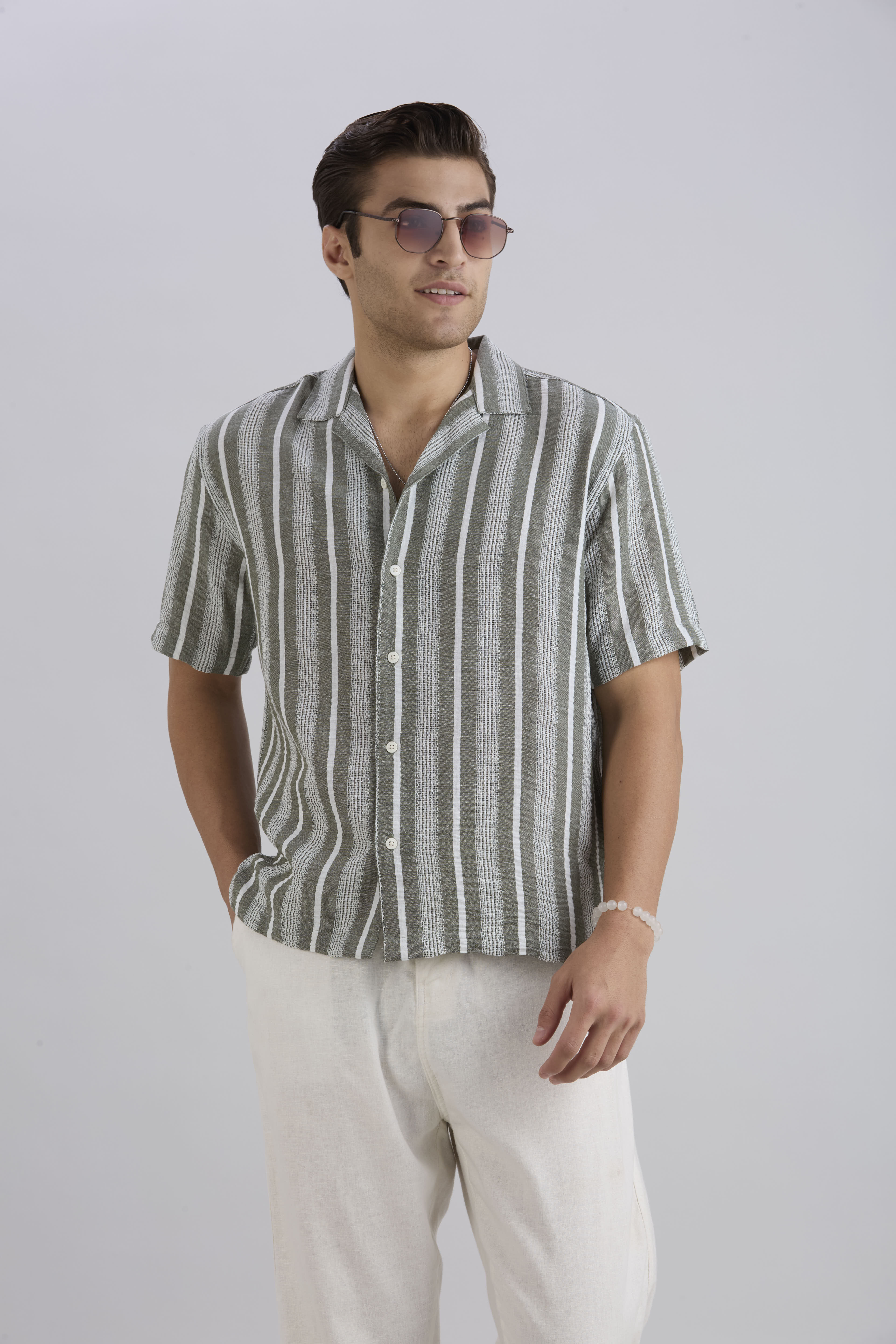 Span Half-Sleeves Striped Cuban Collar Shirt - Green