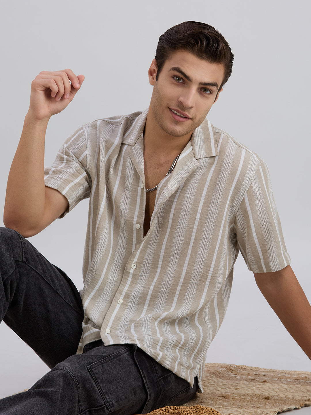 Span Half-Sleeves Striped Cuban Collar Shirt - Light Brown