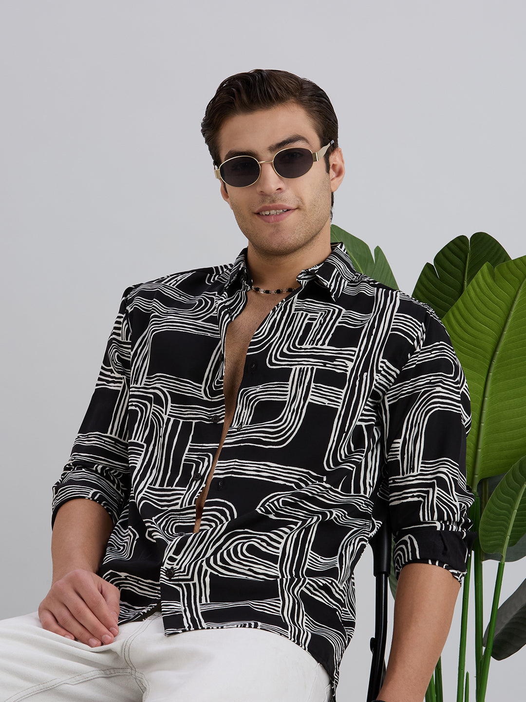 Chromatic Printed Shirt - Black