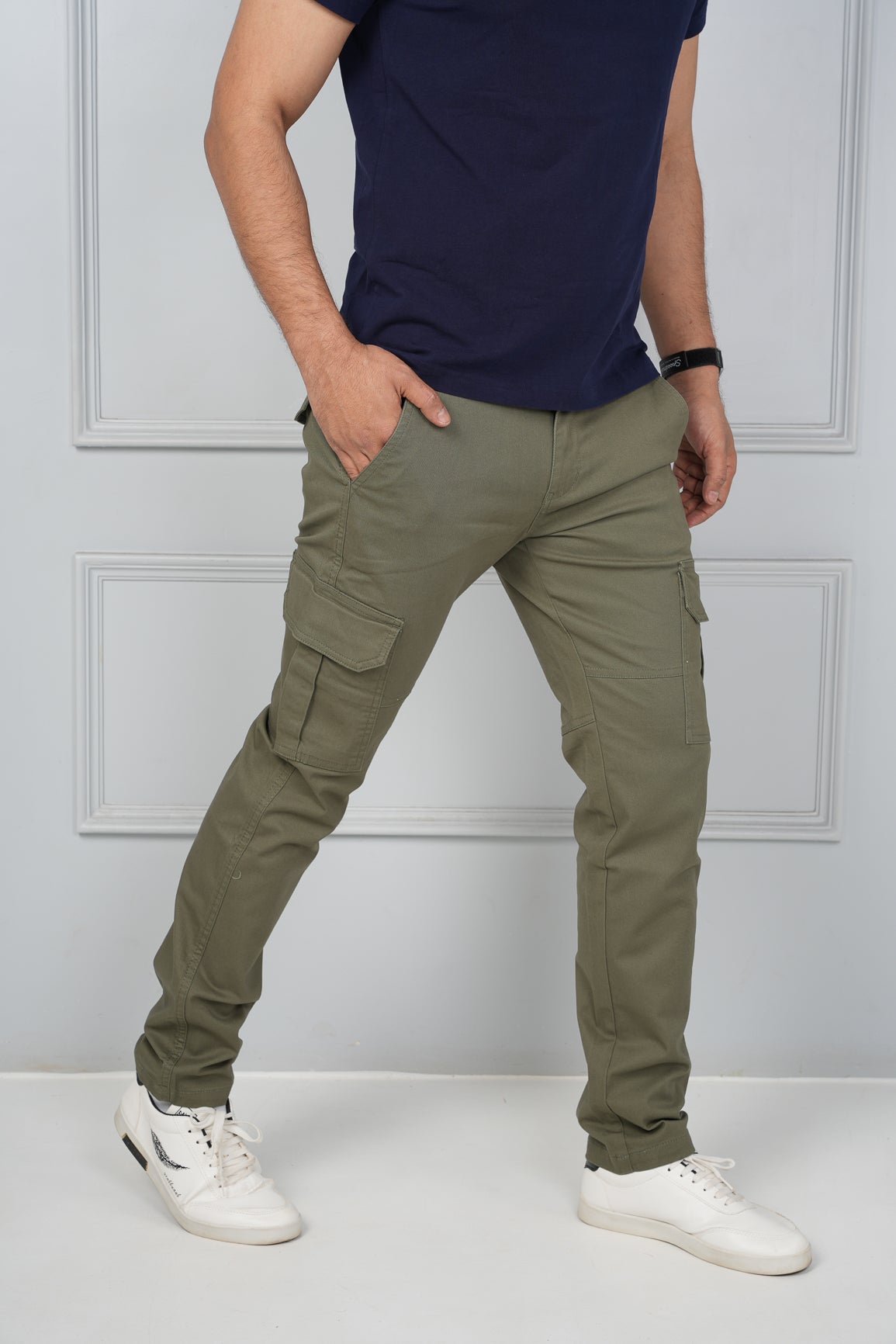 Essentials Cargo Pants - Military Green